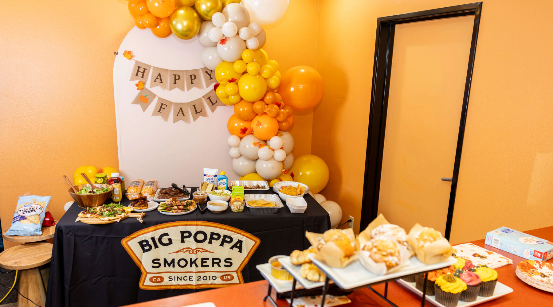 Table prepped for large party