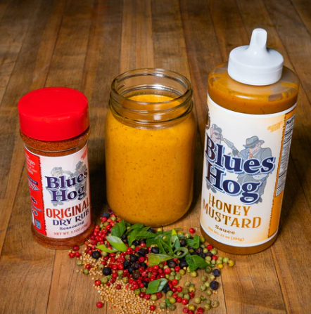 Combine Blues Hog Honey Mustard Sauce and Blues Hog Original Dry Rub to create an amazing jar of honey mustard dipping sauce.