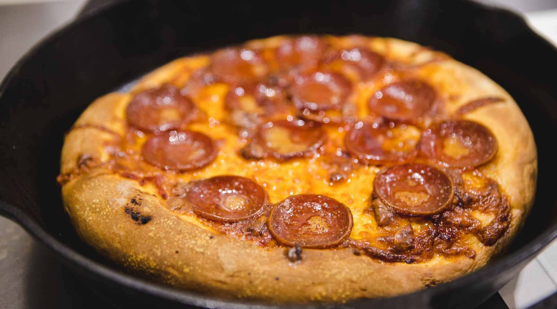 cast iron pepporoni pizza